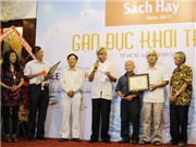 Bóng đá anh, ngoại hạng anh, lịch thi đấu euro 2012, Thêm một lẵng hoa cho… sách cũ